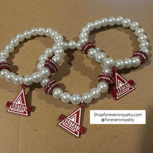Load image into Gallery viewer, Delta Sigma Theta pyramid bracelet