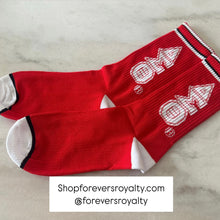 Load image into Gallery viewer, Delta Sigma Theta socks