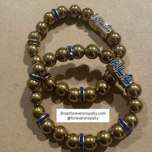 Load image into Gallery viewer, Gold Sigma Gamma Rho bracelet