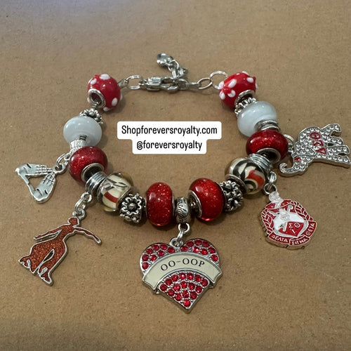 Delta Sigma Theta charm bracelet.