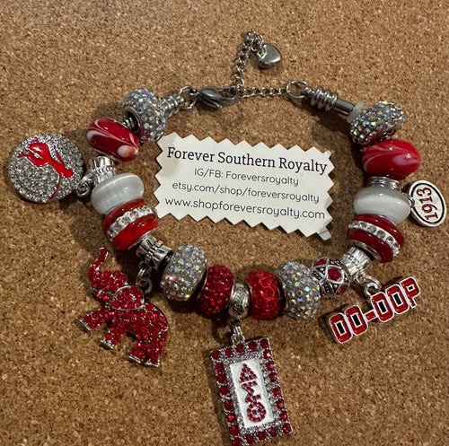 Delta Sigma Theta charm bracelet.