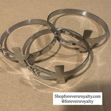 Load image into Gallery viewer, The Ankh bangle bracelet