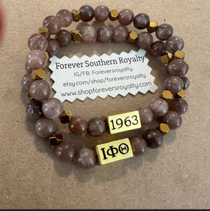 Light brown Iota bracelet.