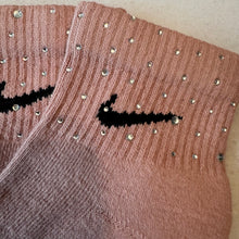 Load image into Gallery viewer, Pink rhinestone socks