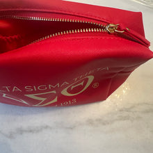 Load image into Gallery viewer, Delta Sigma Theta make up bag