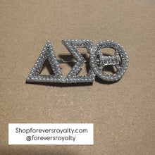 Load image into Gallery viewer, Pearl Delta Sigma Theta lapel pin.