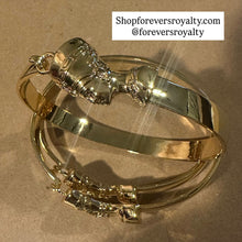Load image into Gallery viewer, The gold Egyptian queen Nefertiti bangle