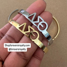 Load image into Gallery viewer, Delta Sigma Theta bangle.