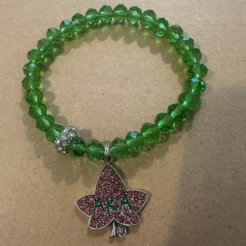 Green ivy bracelet