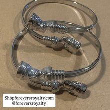 Load image into Gallery viewer, The Egyptian queen Nefertiti bangle