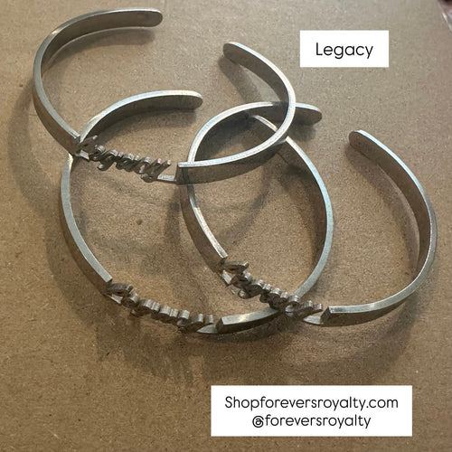 Silver legacy bangle